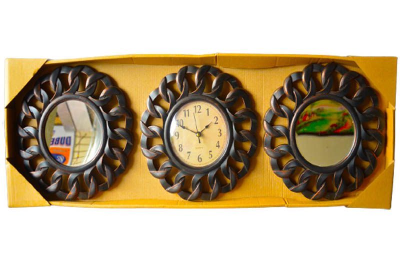 Modern Wall Clock Pendulum Carved Hanging Unique Oval Decorative
